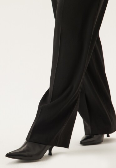 Make Way Heeled Leather Ankle Boot Make Way Heeled Leather Ankle Boot