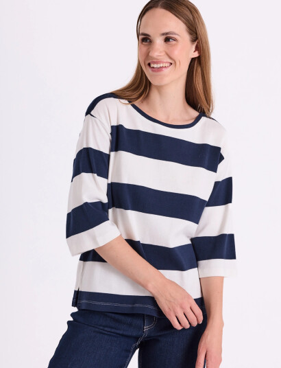 FREE/QUENT Fqfamila Tee Navy XS FREE/QUENT Fqfamila Tee Navy XS