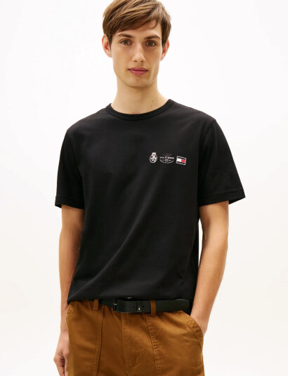 Tommy Hilfiger Small Crest Outline Tee - Black - M Tommy Hilfiger Small Crest Outline Tee - Black - M