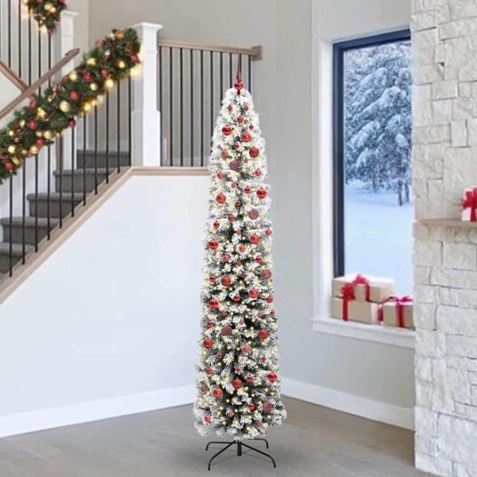 Kunstig juletre med 300 LED grønn 240 cm PVC og stål og plast