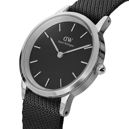 Daniel Wellington DW Watch Iconic Black NATO Dial 40mm Silver Daniel Wellington DW Watch Iconic Black NATO Dial 40mm Silver