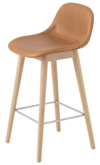 Muuto Fiber Bar Stool W. Backrest Wood Base 65 cm Refine Leather Cognac/Oak