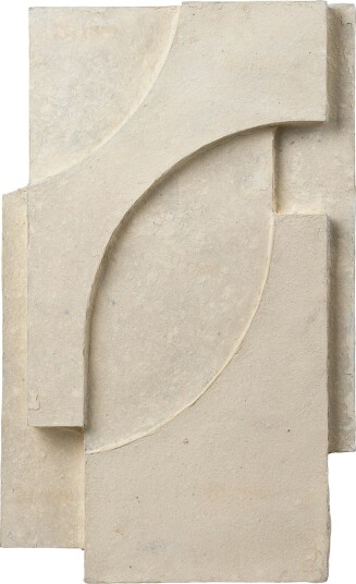 Kristina Dam Studio Serif Relieff 42x68 cm Hvit Kristina Dam Studio Serif Relieff 42x68 cm Hvit