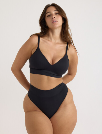 Organic Basics Smooth Padded Bra   Black   L