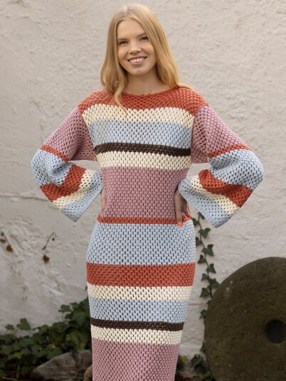Viking Garn 2318 4 Pina Kjole