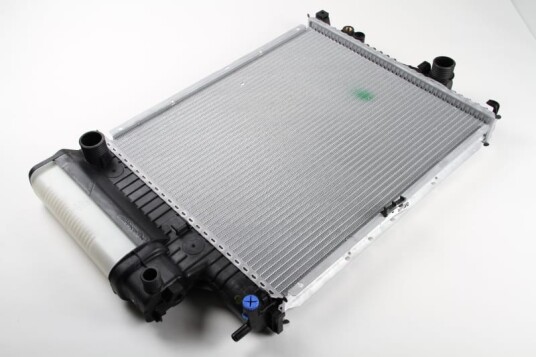Vierol Radiator E 39 nissens V20 60 1511