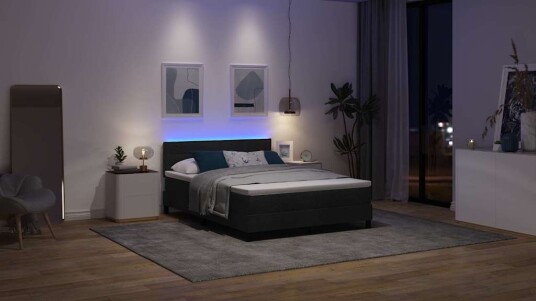 Box Spring Seng med Madrass og LED Svart 140x200 cm Stoff Box Spring Seng med Madrass og LED Svart 140x200 cm Stoff