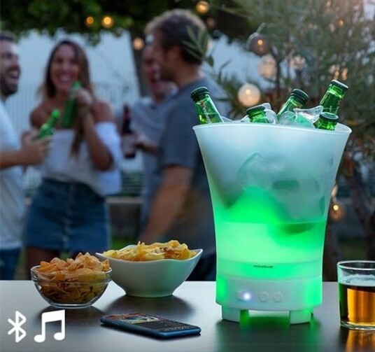 Vinkjøler med LEDlys og høyttaler