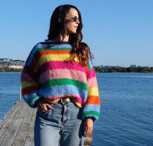 Strikkegenser Savannah til dame - garnpakke fra Bluum i Fnugg