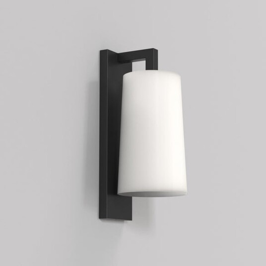 Lago 280 vegglampe IP44 - Svart / Opal