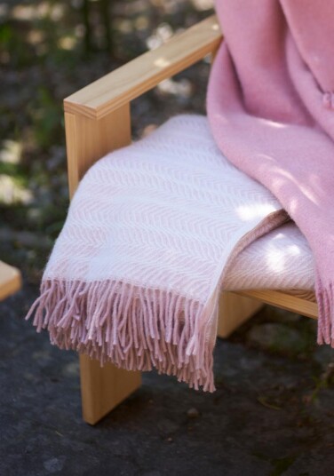 Klippan Yllefabrik Ullpledd Alm Soft Pink 130x200
