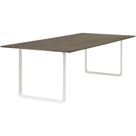 Muuto 70/70 Bord 255x108 Cm Massiv Røkt Eik / Spisebord & Barbord Hvit 65209