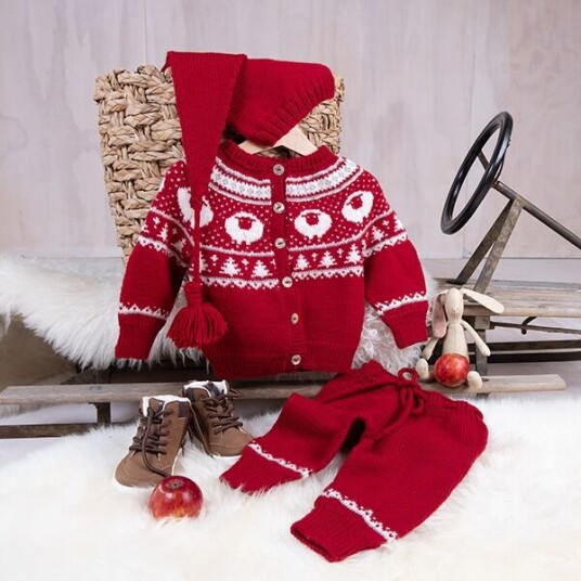 Bluum Strik Strikkesett Billebæ jakke, bukse og nisselue - garnpakke i Bluum Pure Eco Baby Wool