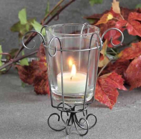 Telysholder i metall og med glass