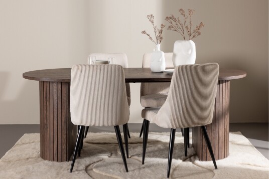Härön Spisegruppe 200 cm Oval med 4 Leone stoler   Mocca/Beige