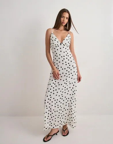 Vero Moda   Hvit   Vmelisa Long Singlet Scarf Dress Wv