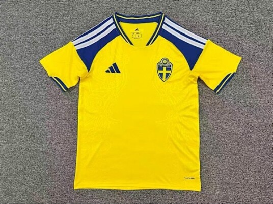 2024 2025 Sveriges herrelandslag i fotball Barnetrøye nr. 17 Gyokeres Hjemmedrakt Gul Uniform Størrelse S