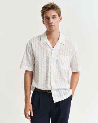 Gant Relaxed fit seersucker resort kortermet skjorte EGGSHELL M Gant Relaxed fit seersucker resort kortermet skjorte EGGSHELL M