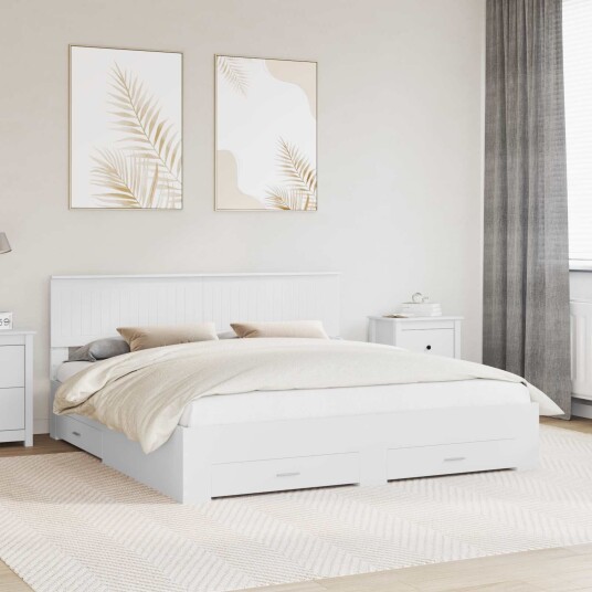 Sengestamme med hodegjerde Hvit 180 x 200 cm Konstruert tre Sengestamme med hodegjerde Hvit 180 x 200 cm Konstruert tre