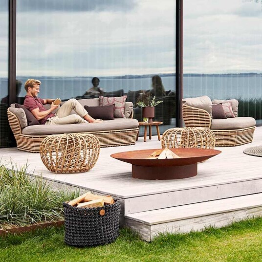Cane line Lounge lenestolkurv i naturflet inkl. Light Cane Line Airtouch putesett