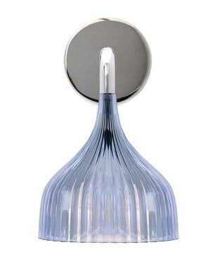 Kartell È Vegglampe Lyseblå