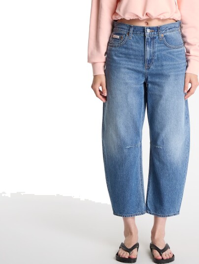 Calvin Klein Jeans Cropped Barrel Jean Tinted Airwa Blue 26