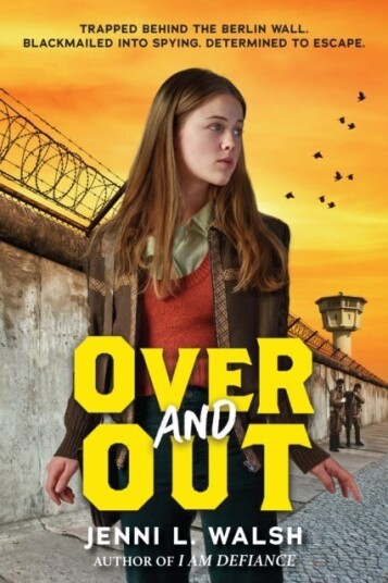 Over And Out Av Jenni L. Walsh