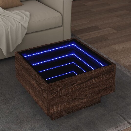 Salongbord med LED brun eik 50x50x30 cm konstruert tre 847510