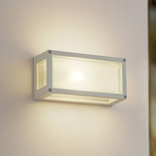 Lucande utendørs vegglampe Aurelien hvit glass 12,5 cm IP54 Lucande utendørs vegglampe Aurelien hvit glass 12,5 cm IP54