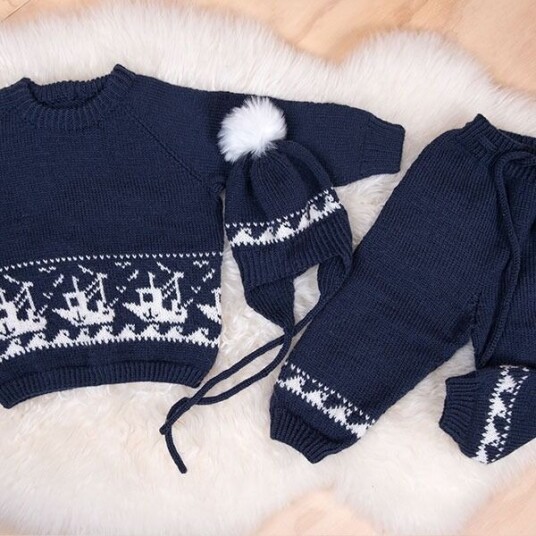 Bluum Strikkesett Fiskebåt i Grå farger garnpakke i Pure Eco Baby Wool