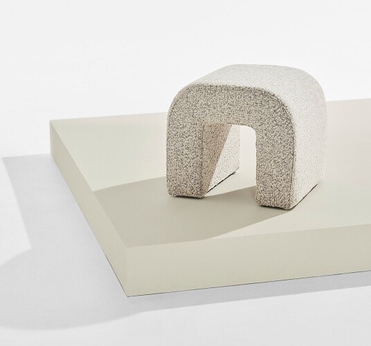 Jotex Puff i Bouclé 45x41 Cm Polyester/Kryssfiner/Akryl Greige Odette 1665274050 Jotex Puff i Bouclé 45x41 Cm Polyester/Kryssfiner/Akryl Greige Odette 1665274050