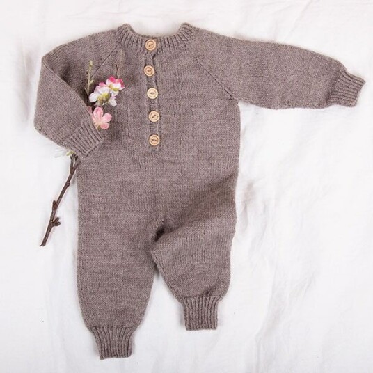 Bluum Strik Strikkedress med raglan - garnpakke i Bluum Pure Eco Wool
