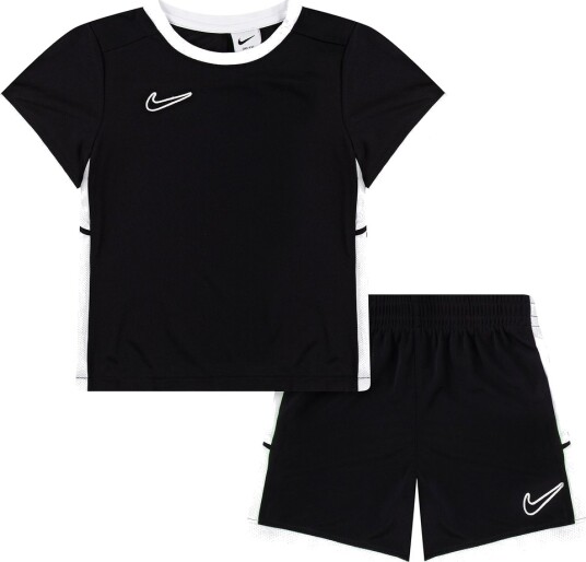 Nike Shorts Sett T skjorte/Shorts Black Nike 18 md Shorts Hvit Svart Nike Shorts Sett T skjorte/Shorts Black Nike 18 md Shorts Hvit Svart