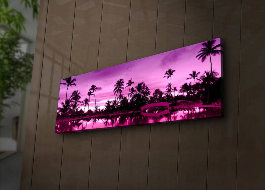 Lerretsbilde med LED belysning 30x90 cm Drømmende strandscene med palmer i skumringslyset Lilla / Svart