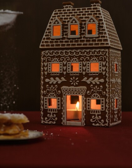 Jotex House Telysholder Brun/hvit GINGERBREAD Kjøp Lyslykter hos Jotex