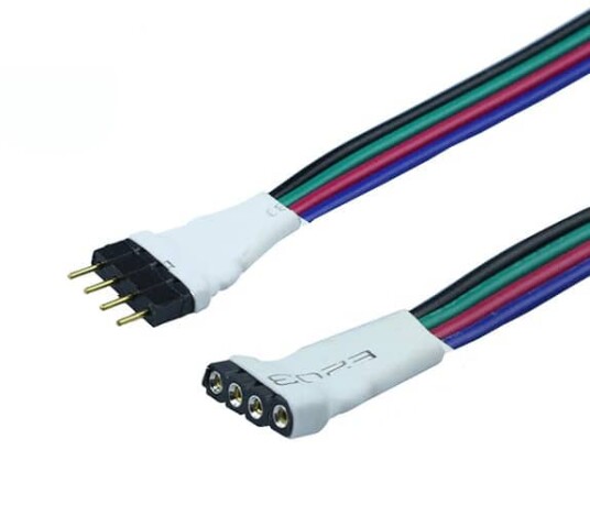 Skjøtekabel 4-pin tilkobling for RGB 2,5m Skjøtekabel 4-pin tilkobling for RGB 2,5m