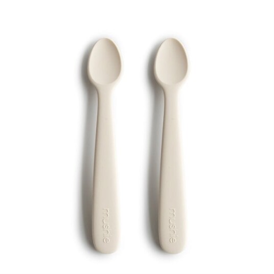 Mushie Silikon Skjeer 2-pakning Ivory