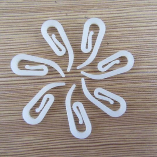 Gardinkrok PAKKE MED 100 hvite gardinkroker i plast gardinstangkrok for dusj/vindu/holder krok hvit STØRRELSE 28X12 MM 100