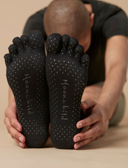 Moonchild Yoga Wear Moonchild Grip Socks - High Rise - Black - M (39-41) Moonchild Yoga Wear Moonchild Grip Socks - High Rise - Black - M (39-41)