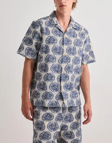 Les Deux Dahlia Jacquard Ss Shirt Kortermede skjorter Blå