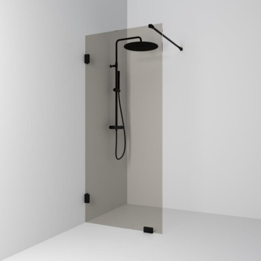 Svedbergs 180° Dusjvegg med fot og Stag Svart Matt / 88cm Bronsefarget Glass