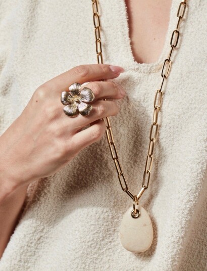 Bud To Rose Harmony Necklace Ivory/Gold Gold ONE SIZE