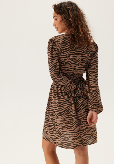 Bubbleroom V neck Button Short Dress