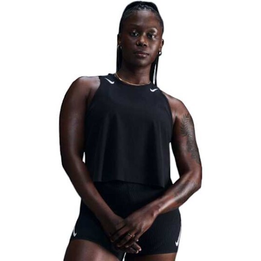 Nike AeroSwift Dri FIT ADV Crop Tank Dame Black/White M Nike AeroSwift Dri FIT ADV Crop Tank Dame Black/White M
