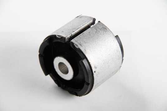 Zf Foring bakaksel nedre fremre 3503801 Zf Foring bakaksel nedre fremre 3503801