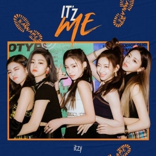 ITZY It'z Me (Incl. 80pg Photobook, Frame Sleeve, Coverpostcard + 2 X Photocards) CD ITZY It'z Me (Incl. 80pg Photobook, Frame Sleeve, Coverpostcard + 2 X Photocards) CD