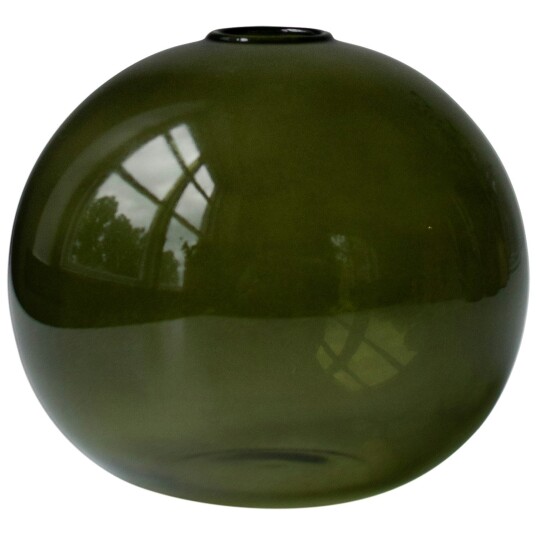 Dbkd Ball Vase Ø10 cm Grønn Dbkd Ball Vase Ø10 cm Grønn