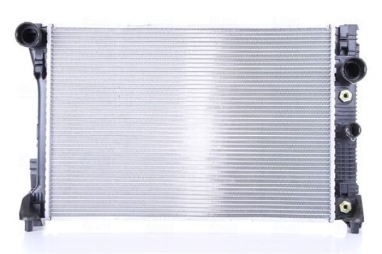 Radiator NISSENS 67168