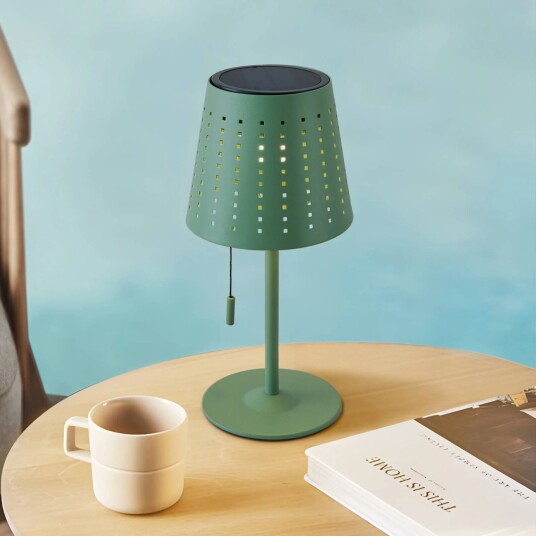 Lindby LED-solcellelampe Hilario grønn jern oppladbart batteri