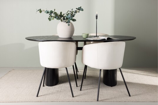 Venture Home Isolde Spisegruppe 180 cm Oval med 4 Berit Stoler Beige